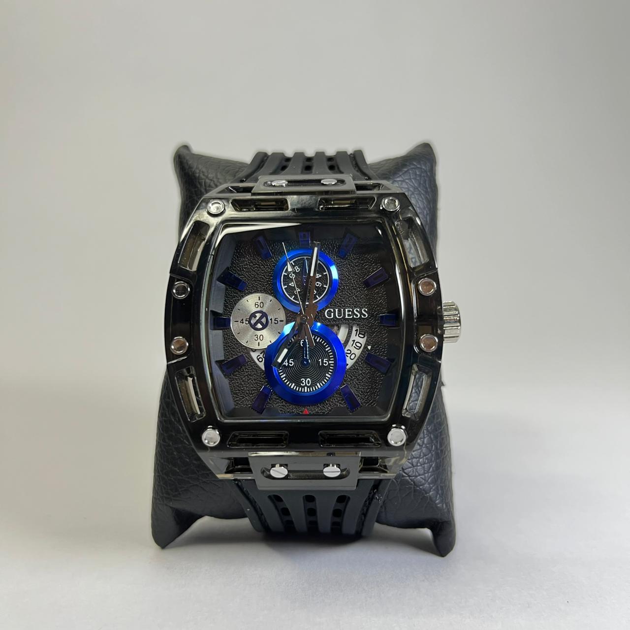 Guess 030 Goma Negra